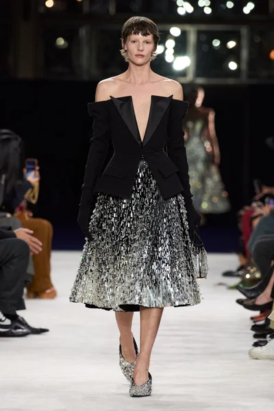 Look 39
